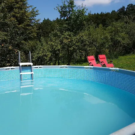 Деревянный коттедж Ranczo Dziki Sad *